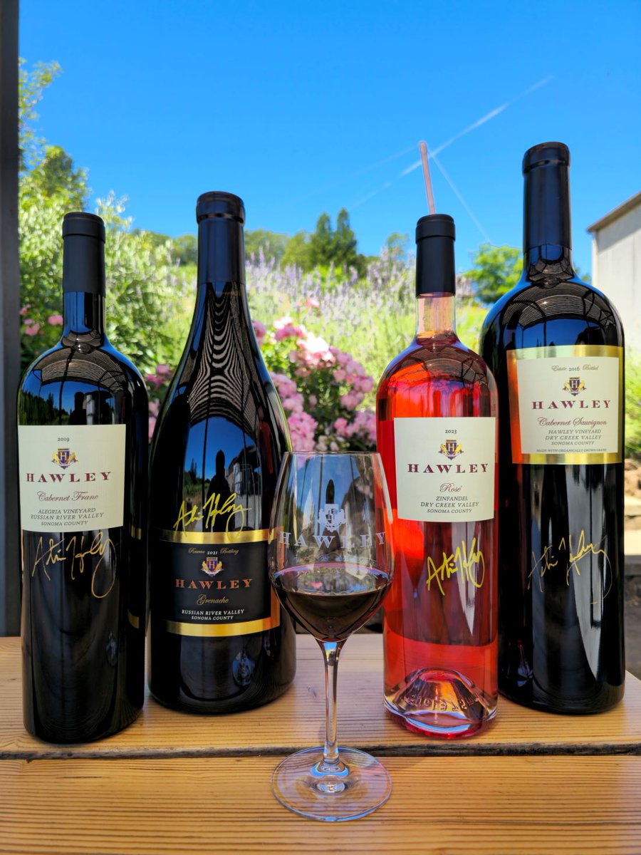 HawleyWines's tweet photo. Kick off Summer the right way with a Big Bottle!☀️🍾
Get 15% Off your entire order when you include a Large Format bottle now through June 21st! 

Each one of these Large Formats is hand bottled and signed by our winemakers! https://t.co/IHs5472GUu