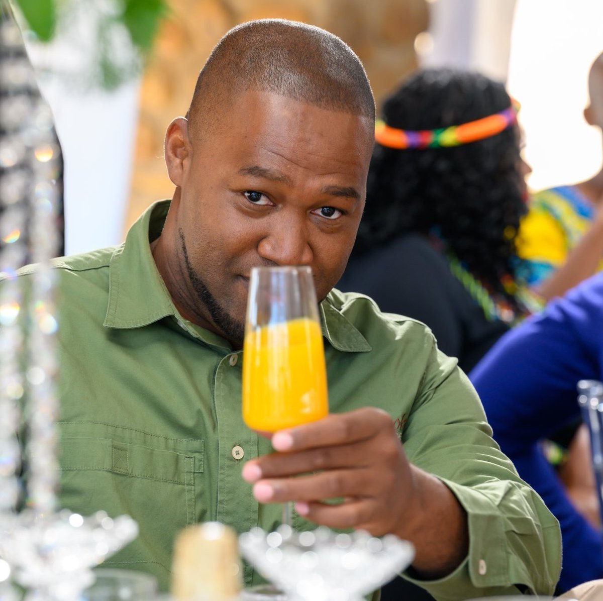 To us who are nobody on this app 🥂🍻