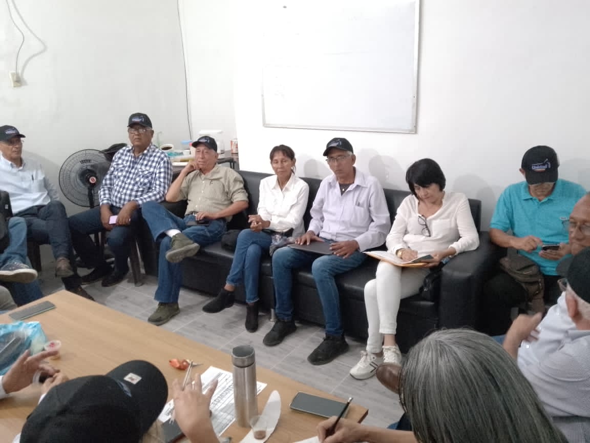 Adguarico's tweet image. #7Junio REUNIÓN DEL COMITÉ EJECUTIVO SECCIONAL DE ACCIÓN DEMOCRATICA EN RESISTENCIA. San Juan de los Morros, municipio Roscio #Unidad #EdmundoParaTodoElMundo