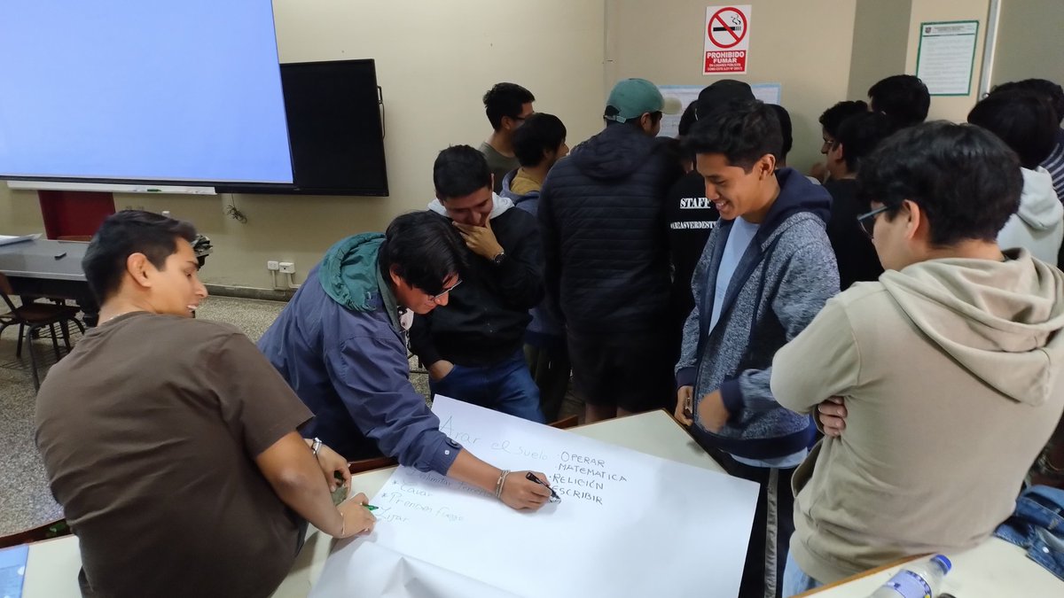 wperez1964's tweet photo. Working with university students in innovación and gender topics. https://t.co/46Fusm5NRp