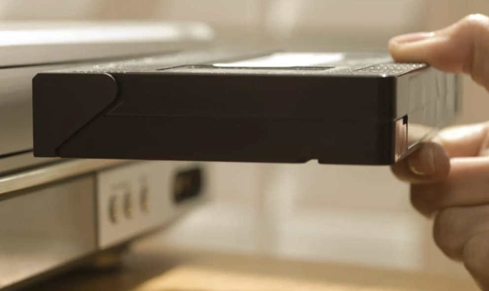 beyondcre's tweet image. 🎥📼 Happy National VCR Day! 🌟 Remember when VCRs were a staple in-office training and presentations? It&apos;s incredible how far we&apos;ve come! 🏢✨ Embrace the evolution and keep your office tech up-to-date! #NationalVCRDay #OfficeTech #CommercialRealEstate #Innovation