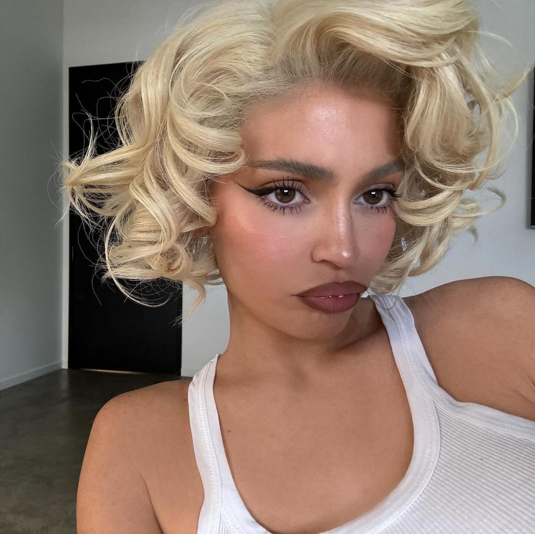 Celeb Baddies 💕 tweet media