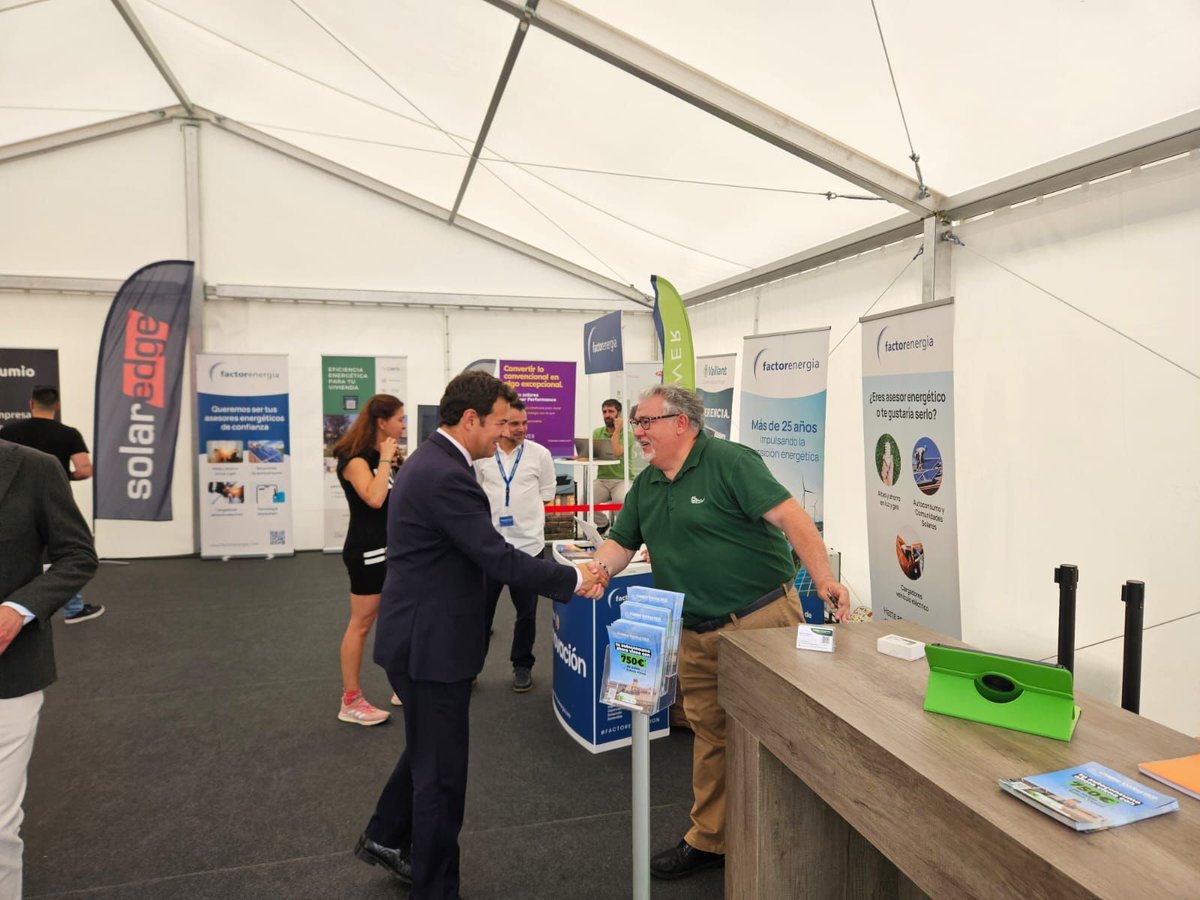 APPA_Renovables's tweet photo. Comienza @MOGYfest y @jmgmoya, DG @APPA_Renovables, ha participado en la mesa sobre "Gestión del #transporte sostenible en las grandes ciudades". ¡P��sate por la zona de #renovables que hemos coordinado desde @APPA_Renovables! 🙌🏼

📍 Las Rozas #Madrid 👉🏼 https://t.co/MYYNGIghsb https://t.co/gnJYMeERxr