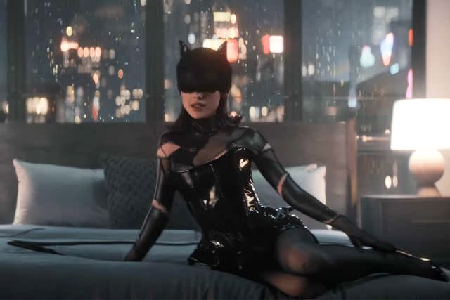 SEMAJdotCOM's tweet photo. 🔥😍 @arianagrandebr with the Michelle Phifer &amp; Halle Berry Catwoman references in the #BoyIsMine visual. Genius!! https://t.co/17AOnuNvkF