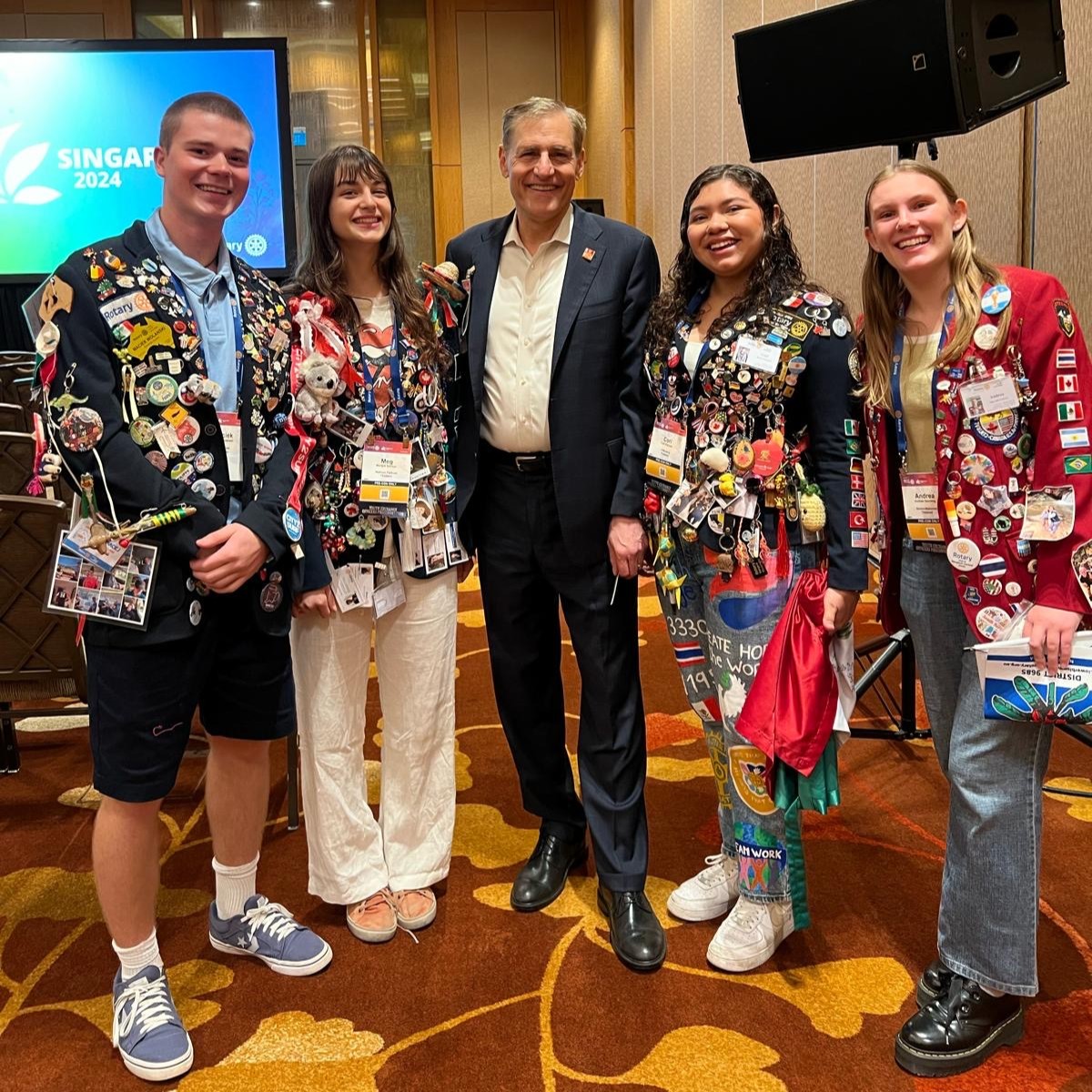 Hi we're Rotary!👋  We are a global network of 1.4 million members. From protecting the environment and fighting disease, to building global friendships our mission is to create lasting change in our communities worldwide.

Let's get to know each other 🤝 on.rotary.org/3S959G4