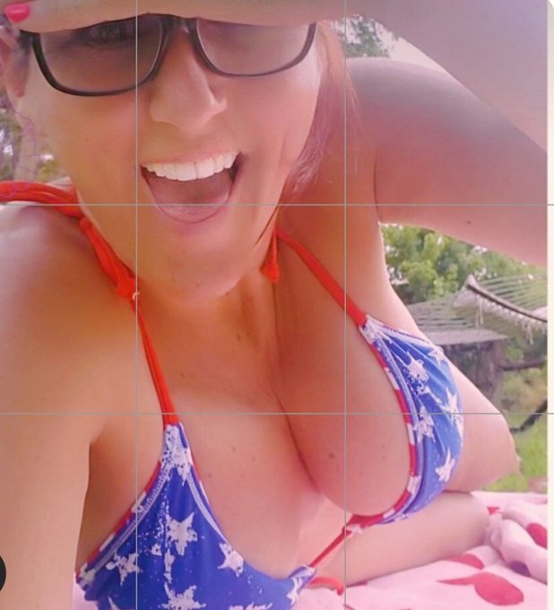 I can see the weekend from here🌞 https://t.co/ooWLiaWx2V<a href="/tag/happynewyear"class="tags"><span>#happynewyear</span></a><a href="/tag/nye2023"class="tags"><span>#nye2023</span></a><a href="/tag/songoftheyear2023"class="tags"><span>#songoftheyear2023</span></a>