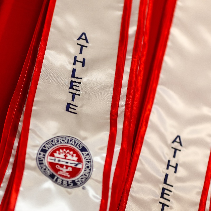 AZATHLETICS's tweet photo. Arizona posts the second-highest single year APR score in school history!

» 11 programs with a perfect single year score
» Men's Golf, Men's Tennis and Volleyball finished in the Top 10% of their sports

read more ⤵️
