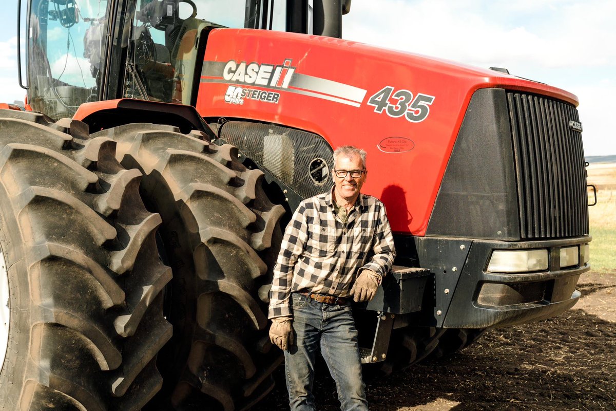 #plant24 with Farmer John

What crops are you growing in 2024?

- A rotation of barley, wheat, canola, peas and now rye 🌾

What varieties of barley are you growing and why?

More on our blog ⬇️

redshedmalting.ca/blogs/blog/202…

#AgTwitter #craftmalt #abbeer #whisky