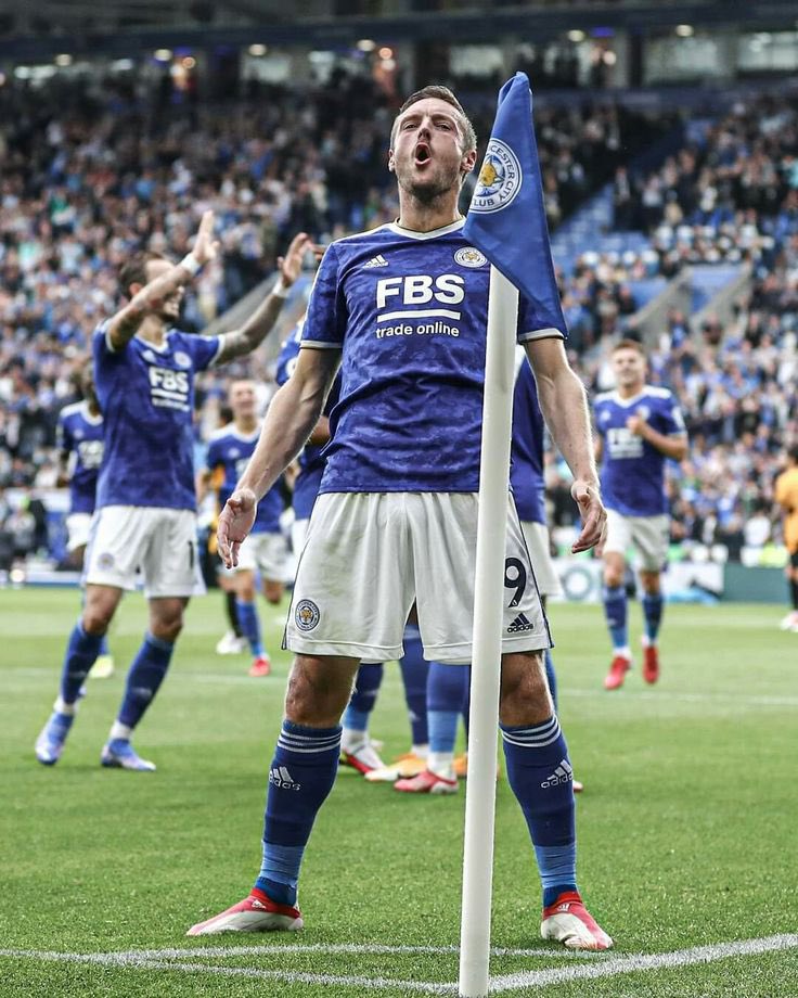 🔵⚪️ #Leicester has made the renewal of Jamie #Vardy's contract until June 2025 official via their social media profiles 🦊✅

Thus the hypothesis of seeing "The Working Class Hero" in #SerieATim fades away 

Would you have liked Vardy in #SerieATim?

#CalcioMercato #Transfer