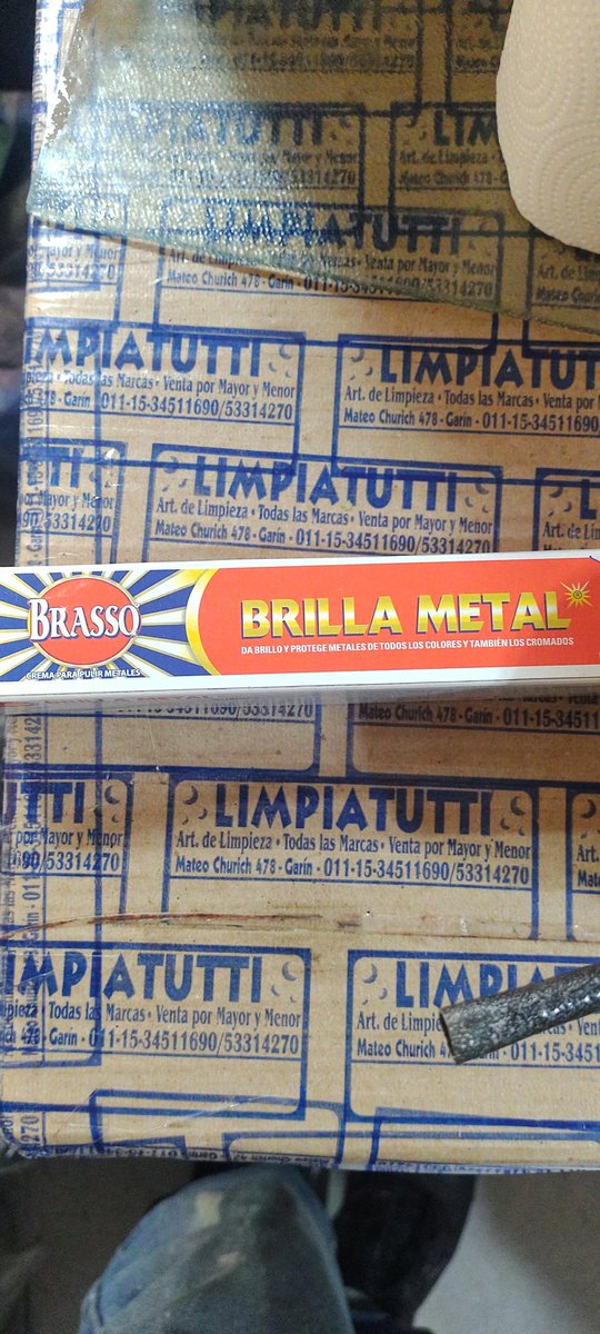 undinacomohoy's tweet photo. @bbsanzo si ánimos de interrumpir el #almacencolimba. Le puede preguntar a @Cirujanoderadio si el 6/7 está en el país? Gracias.
Adjunto brasso metal https://t.co/ECl9TLgpW3