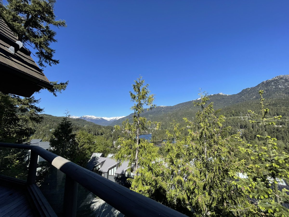 captkyle's tweet photo. Good morning, Whistler. https://t.co/4OqdiBbsjB