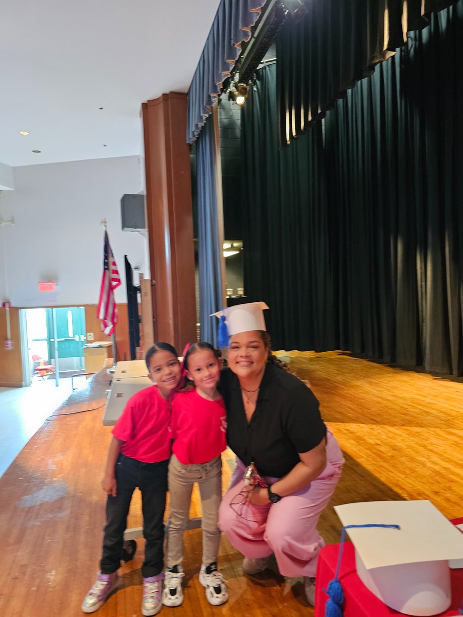 DwightBellizziHawks tweet media