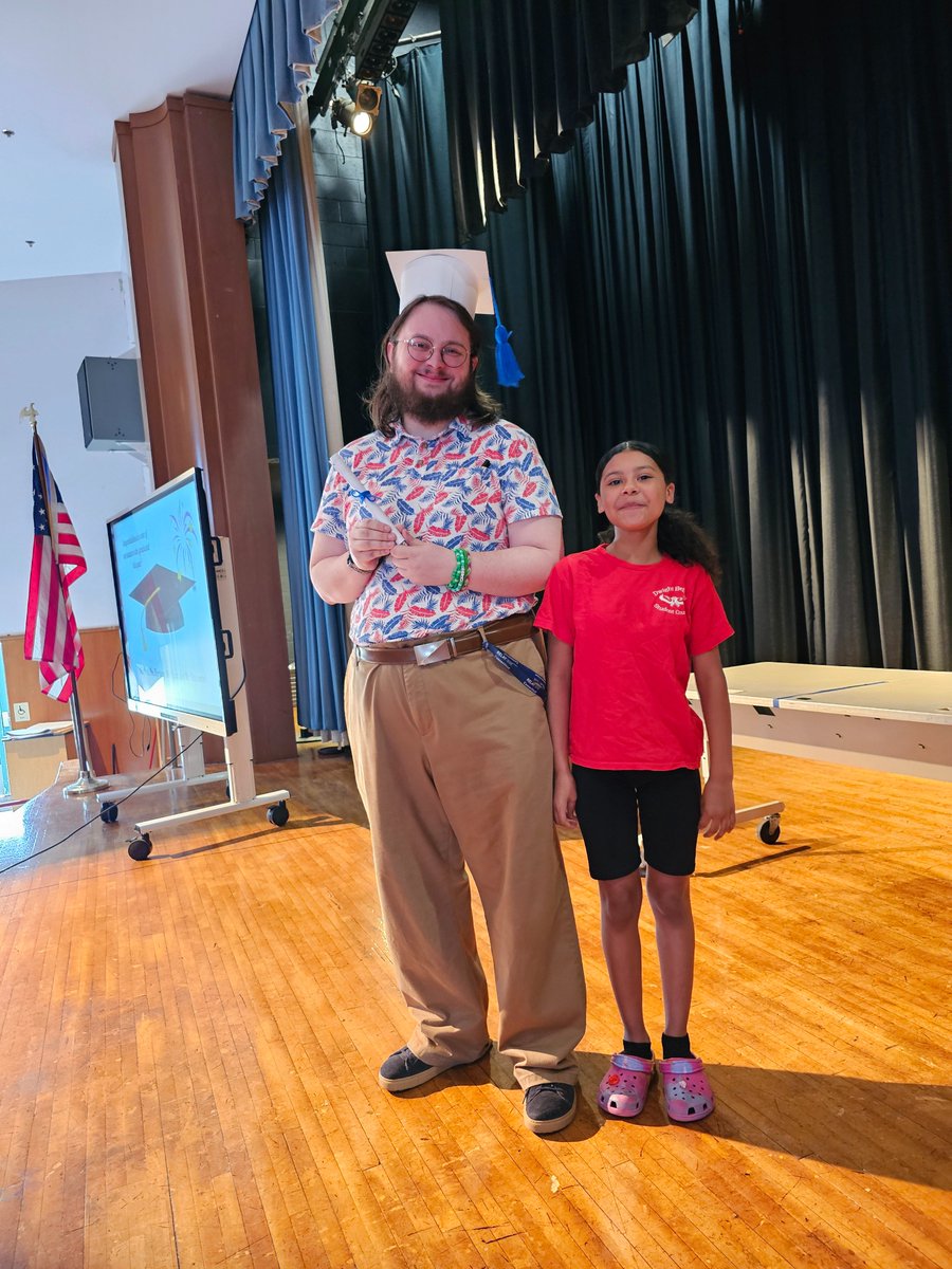 DwightBellizziHawks tweet media