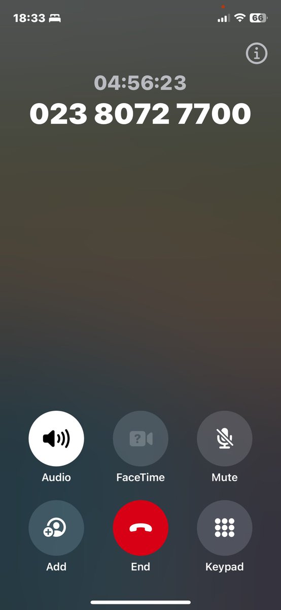 DanSTTweets's tweet photo. @SouthamptonFC Is there really a chance I am sat on the line on my own on a 5 hour wait over 1 hour in position one and everyone has gone home for the night? https://t.co/SXL7wq75iI