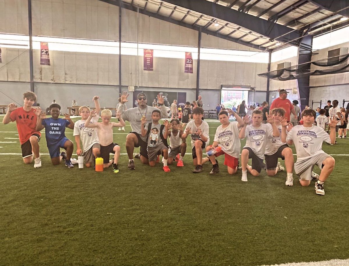 Coach_TDavis's tweet photo. 2024 UCA KIDS CAMP - RAVENS. Thank you to all the parent who brought their kids out to participate this year. This was the best one we’ve had, you kids rock! https://t.co/TdrJEZX1rB