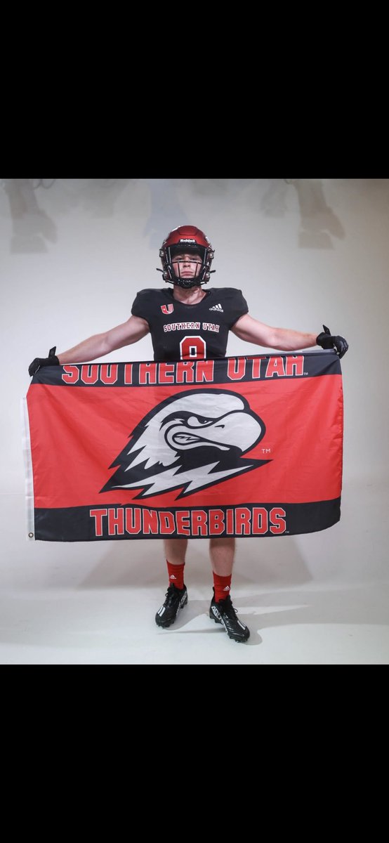 jacksonfletch01's tweet photo. I had a great visit yesterday at The University of Southern Utah and I’m excited too say I’ve received a opportunity too play there this fall! @SUUFB_ 

@BrandonYounger @Coach_Matthews_ 
@JUCOFFrenzy @OwlFootball_ https://t.co/x2NQrLzknS