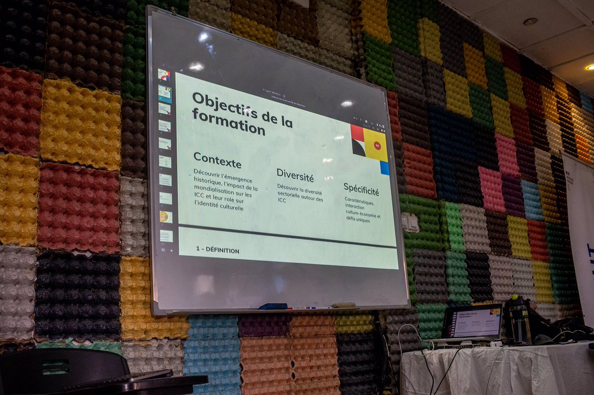 🎉 Retour en images:
La 2e cohorte d'EclosionHub, incubateur culturel de l'Institut Français de Goma, a commencé sa formation! Le 07 juin, Vincent Asani a animé un atelier sur les Industries Culturelles et Créatives.
#EclosionHub #InstitutFrançaisDeGoma #EntrepreneuriatCulturel