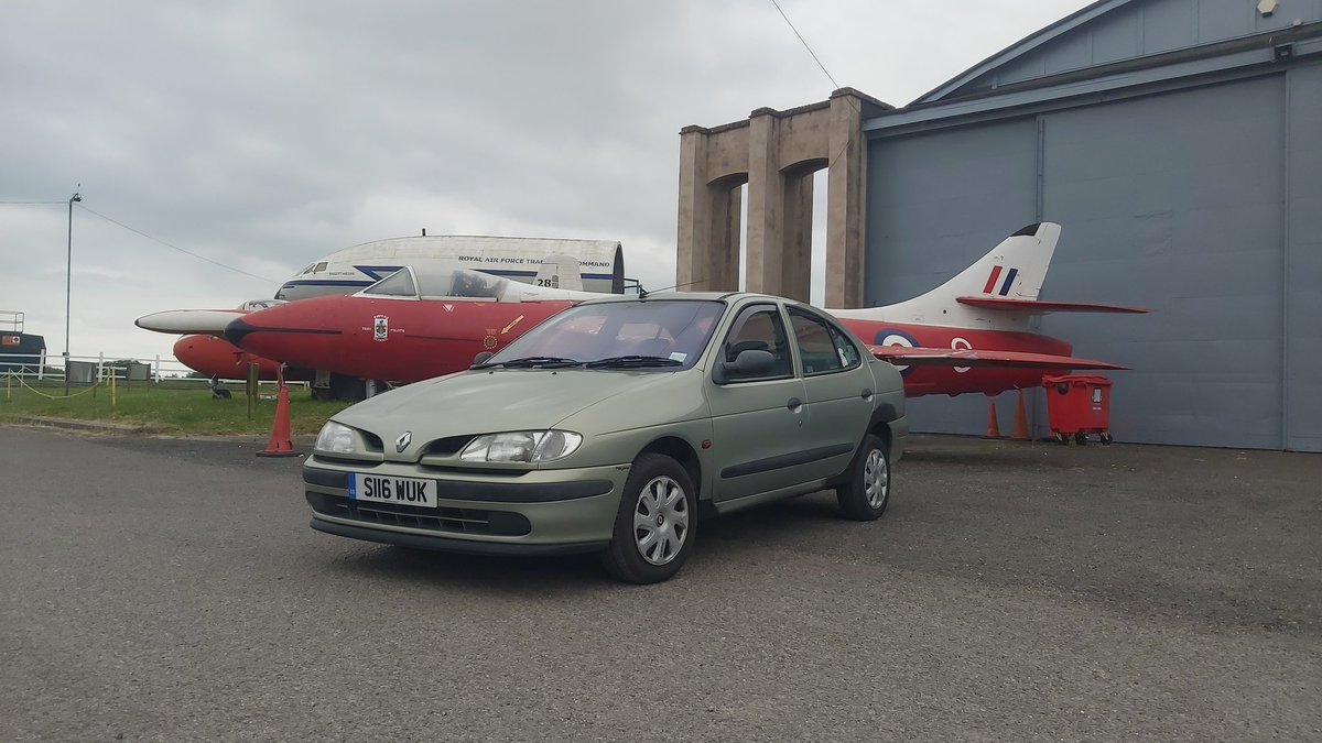 Online_Jake96's tweet photo. 2.5 years later and she has an MOT pass once more, still got some paint to go until fully complete but that's the major surgery done! welcome back old friend, what's the first adventure? #Renault #RenaultMeganeClassic https://t.co/q2qroer1JJ
