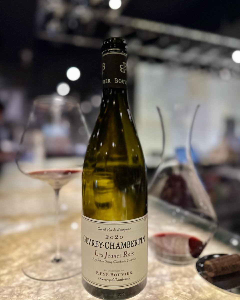 JeannieChoLee's tweet photo. Girls night in Seoul with champagne &amp; Burgundy!

#hongkong #girlsnight #burgundy #champagne #seoul #wine #winetime #winetasting #finewine #winelover #masterofwine #와인 #와인추천 #와인시음회 #와인테이스팅 #와인스타그램 #와인추천 #와인한잔 #美酒 #葡萄酒 #红酒 #品酒 #美酒时刻 https://t.co/iZCvxwlFJX