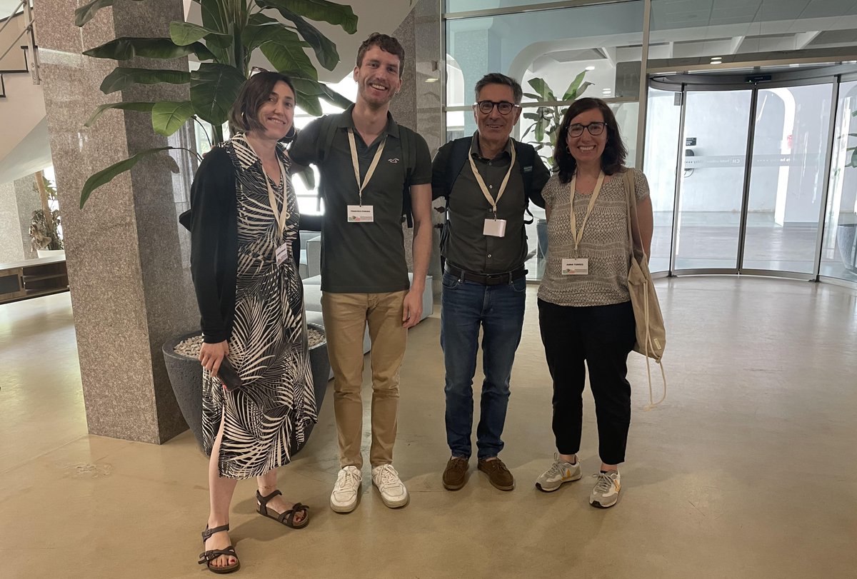 La comisión saliente del Grupo 10 os da la gracias por estos 4 años de confianza💜Agradecid@s a <a href="/JosepIvars/">Josep Ivars</a> y muy ilusionados con la nueva etapa, incorporando a <a href="/mcapdepon/">Margarita Capdepón</a>, que se suma a @ATorres_Delgado <a href="/carmen_hidalgo/">carmen hidalgo</a> y <a href="/PacoFemenia/">Paco Femenia-Serra</a> en la comisión permanente que arranca (24-28)