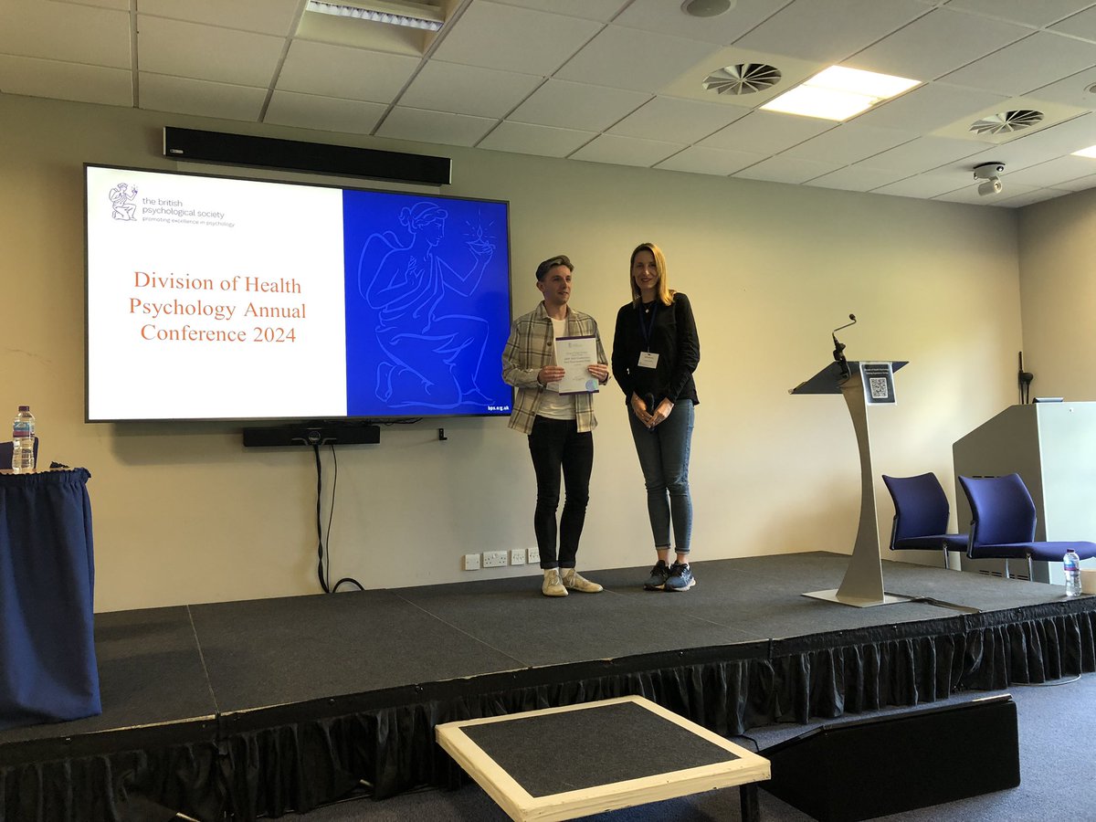 Congratulations to the winner of our best oral presentation prize for Thursday, Anthony Gifford, on an LPA study on the acceptability of Pre-exposure Prophylaxis (PrEP) among Men who have Sex with Men (MSM)!