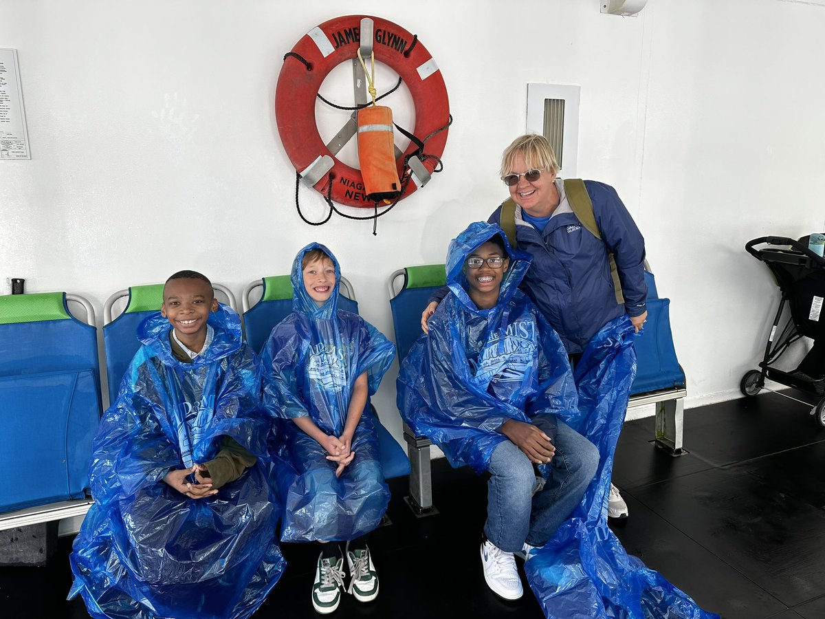 Danielle Alterio tweet media