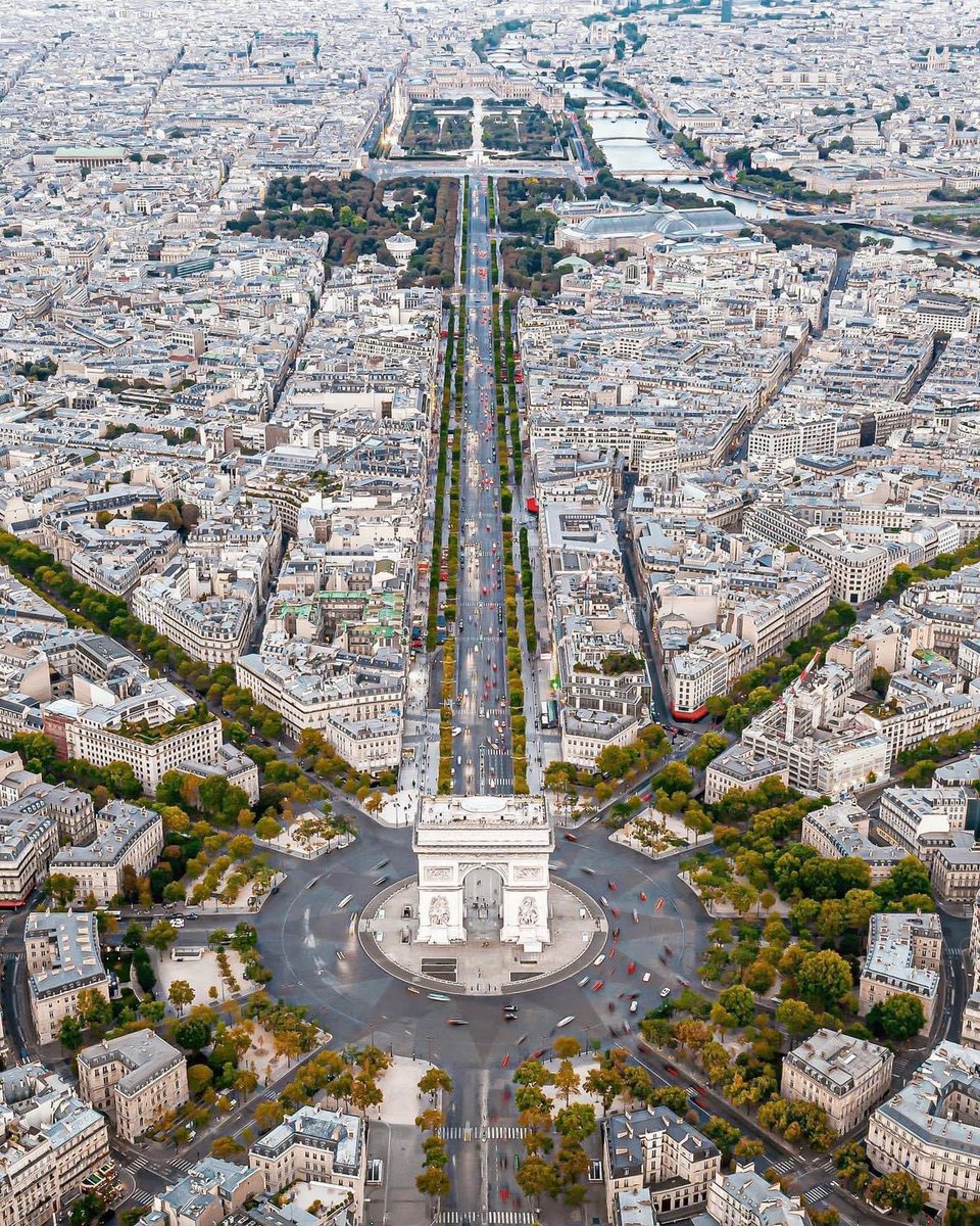 cyborgbyte's tweet photo. Paris, France 🇫🇷 https://t.co/oXVBRXacNW