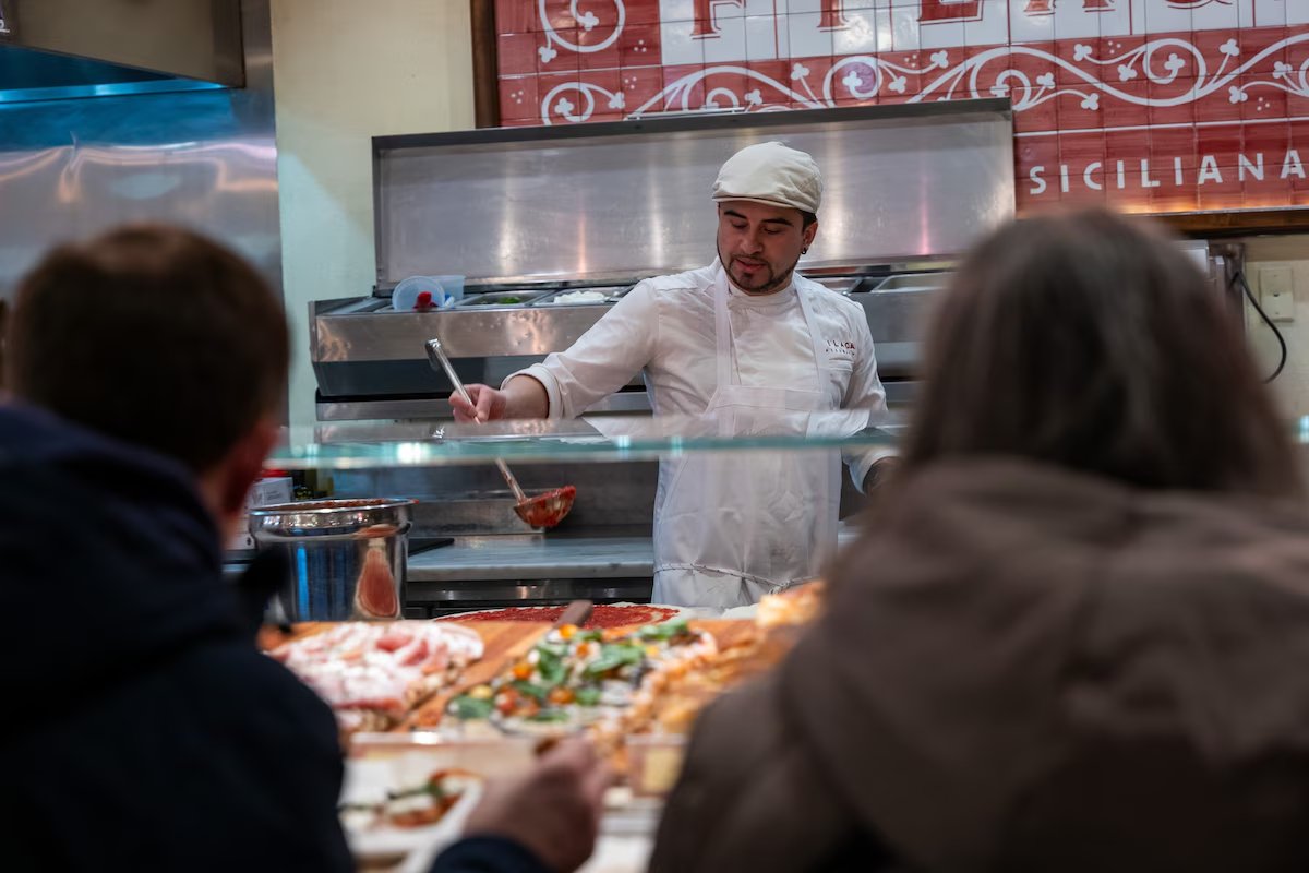 daftreportnews's tweet photo. #Economy added 272,000 jobs in May, surging past expectations

#Employers added 272,000 jobs in May, reflecting a booming #labor market that continues to fuel the economy...

@washingtonpost

Source: https://t.co/fruNeOJe0c

#USInflation #Inflation #CostOfLivingCrisis https://t.co/QpzOpQ8Cvb