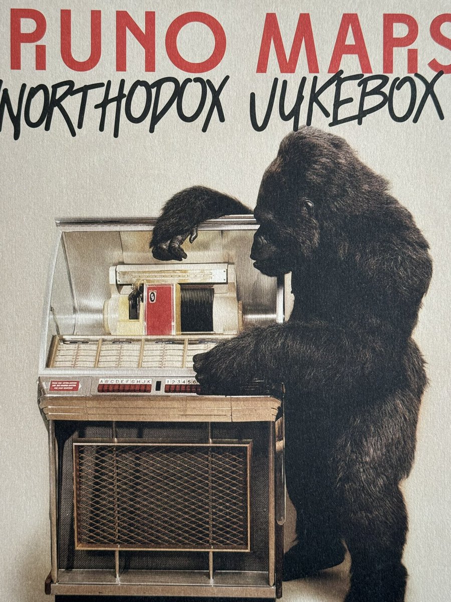 BrunitoMarsss's tweet photo. Obsessed with my new #UnorthodoxJukebox dark-red #vinylLP https://t.co/8OBmbWZrQD