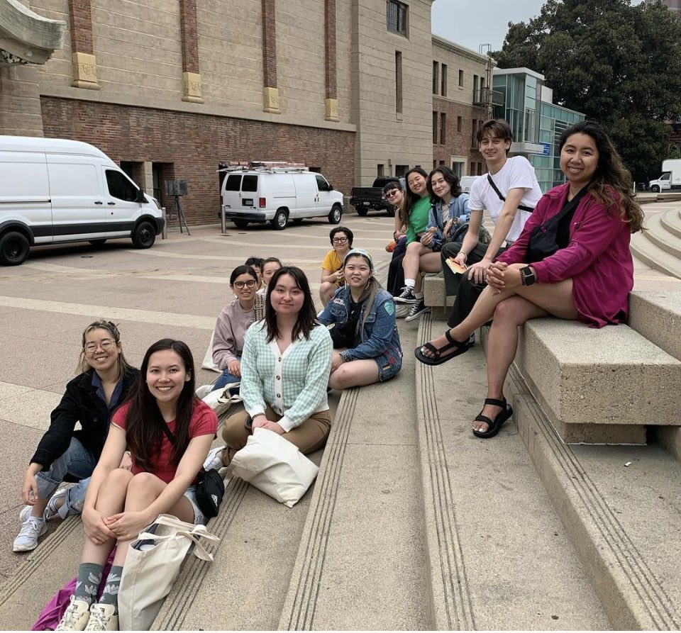 LTHSnews's tweet photo. Morning walking tour of 140 year old historic #LittleTokyo with @JACLChicago #KanshaProject youth https://t.co/CYHpczfQ0W