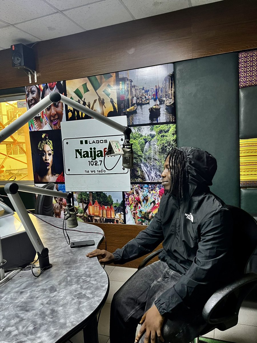 RozayRecordsHQ's tweet photo. Elvis Gee with the good people @Naija102FM earlier today! 📻💫🌍

‘Better Days’ available on all streaming platforms, go add to your playlists and enjoy good music 🎧🤍 https://t.co/5qU7D1vM03