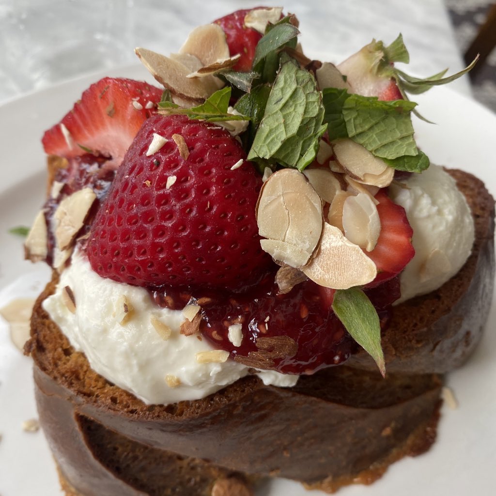 Mareosophy's tweet photo. • Boston goodies:

- oysters
- lobster sandwich.
- Wagamama beef brisket ramen.
- French toast. https://t.co/JGF6V9wmpN