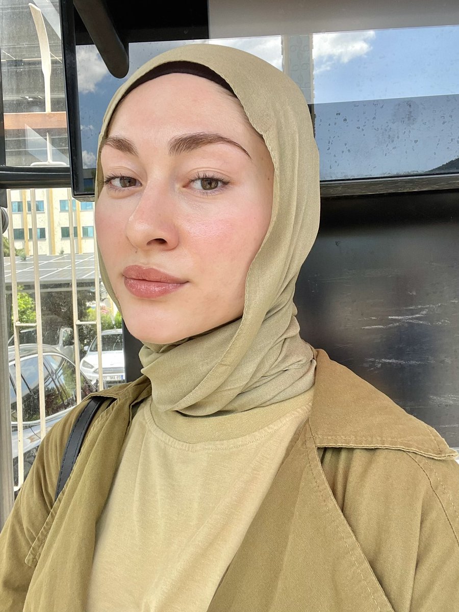 Sinem tweet media