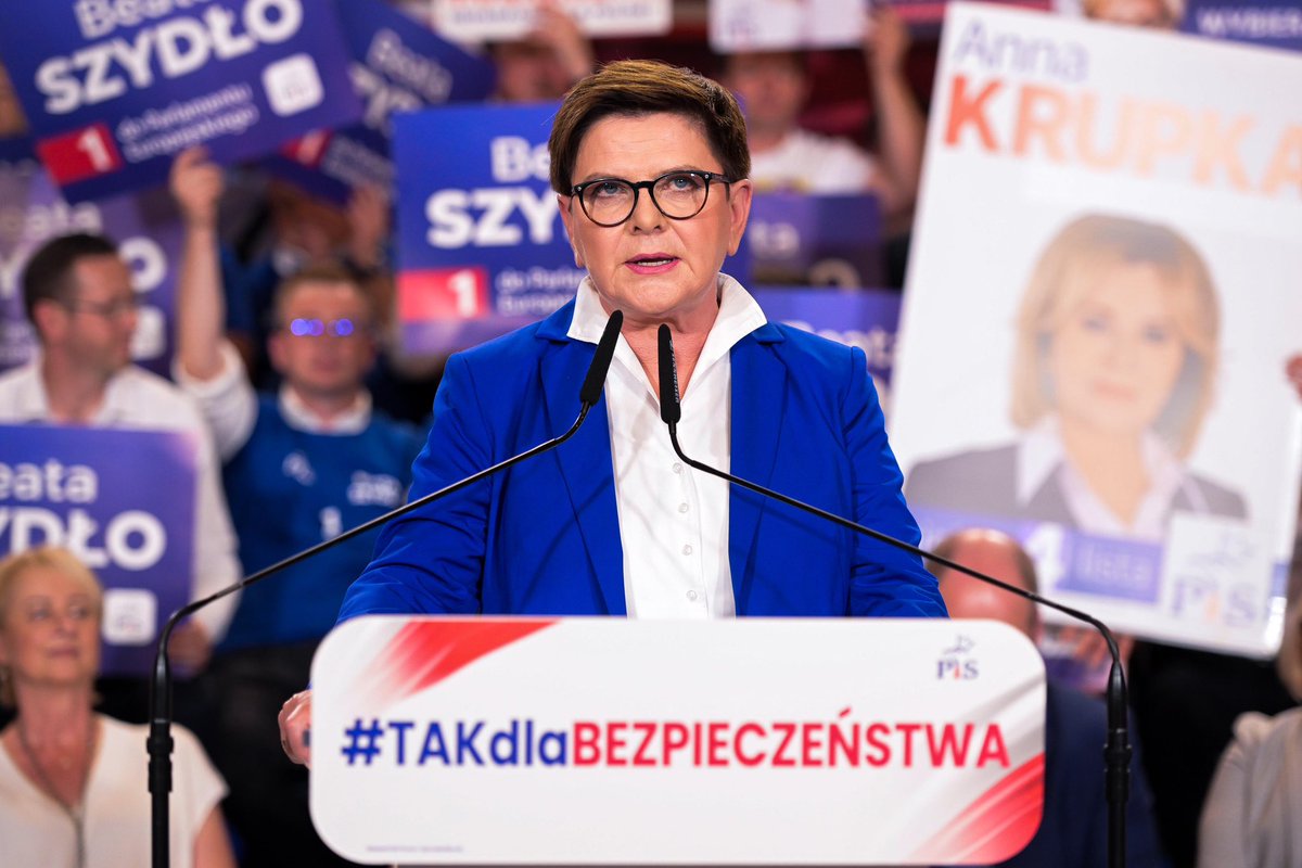 Beata Szydło tweet media