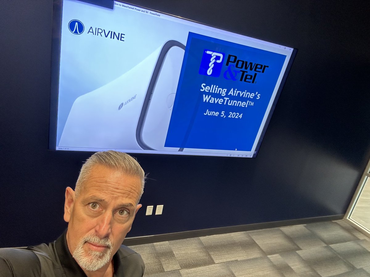 WaveTunnel's tweet photo. John Giarolo, VP of Sales, & Shelly Parker, Manager of Channel Partnerships, had an amazing time training over 60 sales professionals with our partner, @ptsupply!
Huge thanks to the Power & Tel team for being such gracious hosts.
#Airvine #PowerAndTel https://t.co/TNXtmsm27J