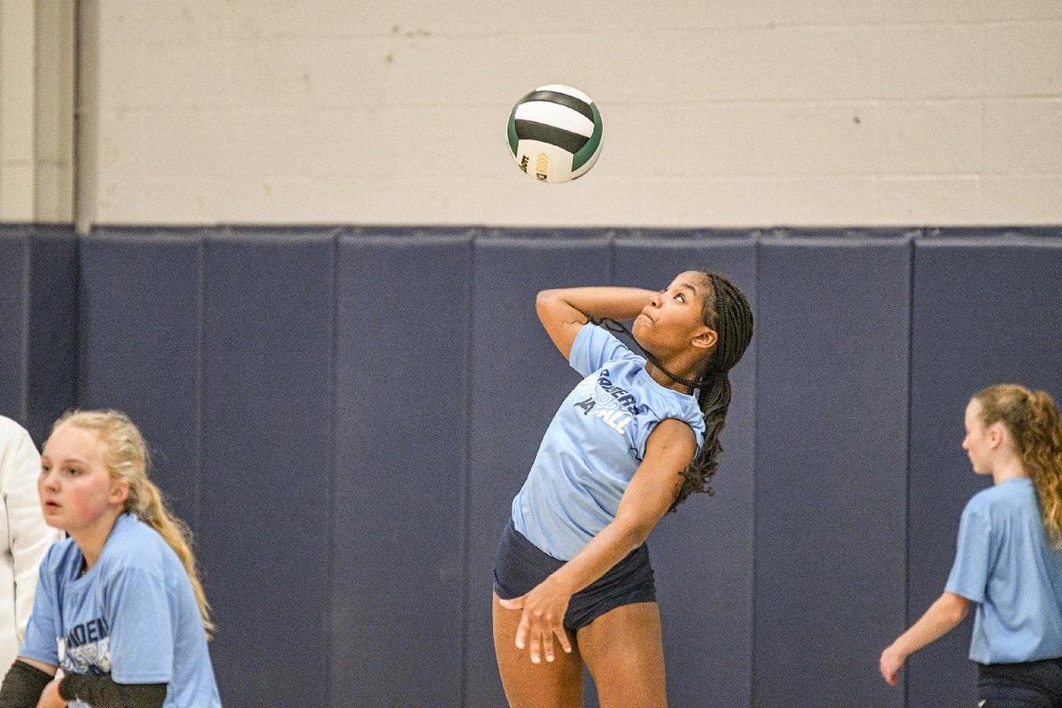 JacksonAcademy's tweet photo. Setting, Spiking, and Soaring at JA Volleyball Camp!🏐 
This week, our gym was filled with future volleyball stars at our summer camp! Campers learned key skills, practiced teamwork, and had a blast with coaches and fellow players. #WeAreJA https://t.co/koC4rodIhp