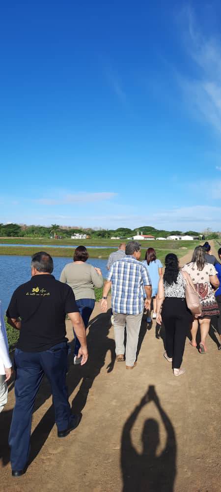 Acompañado por  las principales autoridades del territorio llega al municipio de Palmira el Ministro del MINAL <a href="/AlbertoLopezcu/">Alberto López Díaz</a>  y recorre el Centro de Alevinaje. Esta visita forma  parte de los recorridos que realiza el titular del ramo  para evaluar las prioridades del sector.