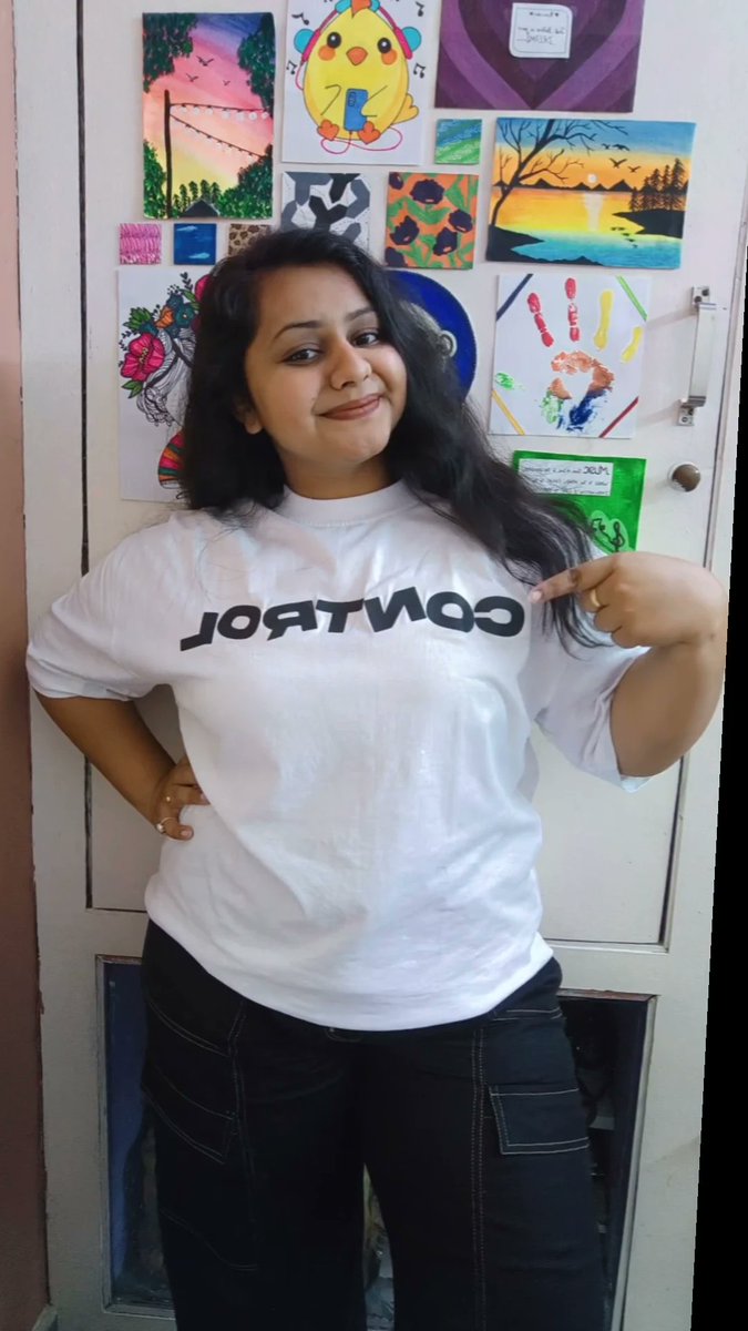 MokshitaAg20dec's tweet image. Some more self clicks #intheAM merch 🙈
You know my obsession with anything related to @ArmaanMalik22 is another level 😛
Lekin proper pictures abhi click krni or post karni baki hain 😌

PS : I need someone to click good pictures yarrrrrr taaki ye control seedha likha aye 😂