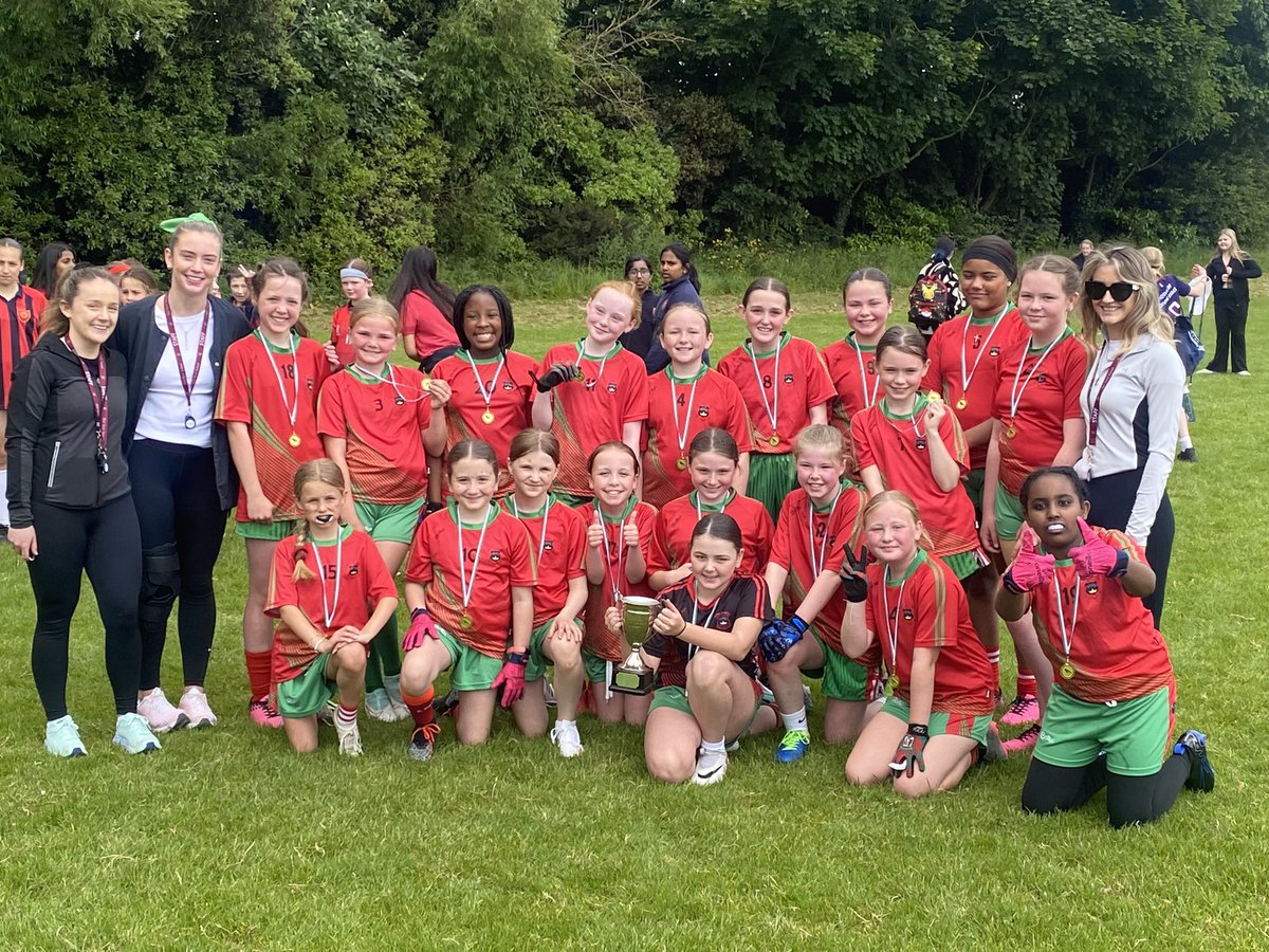 GirlsOlv's tweet photo. We are so immensely proud of our Junior GAA team who won their Fingal League Cup yesterday. The first time in our history that we entered a Junior team!! Future Dublin stars on this team for sure ❤️💚❤️💚 @BallymunGAA @BallymunG https://t.co/GVxHHVKKyJ