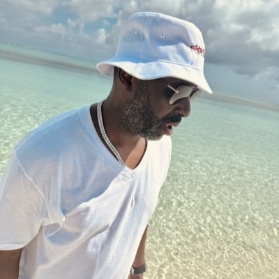 stokeyproject's tweet photo. #NewProfilePic https://t.co/cNdMO8FfMA