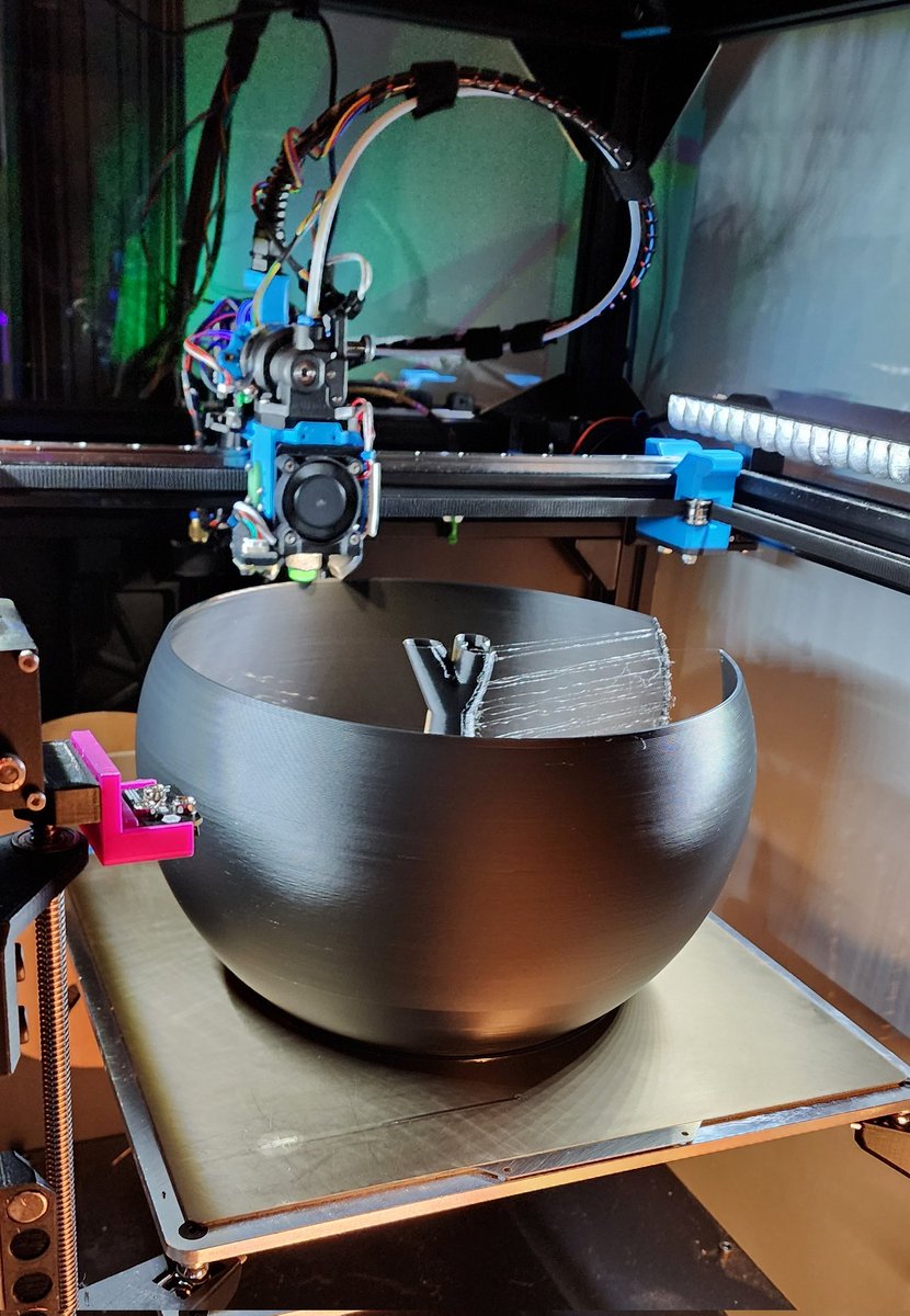 ow3n's tweet image. Printing the dome for an #OpenScan Midi with some @PrintedSolid Jessie PLA Mix Tape #24. Only took 12 hours with a 0.8 nozzle and 0.55mm layers 😅.