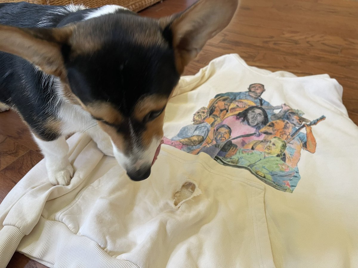 The face of a man that enjoys a lil snack here and there. Including my favorite merch from the Knoxville show. <a href="/zachlanebryan/">Zach Bryan</a> you got a way that I can get another?