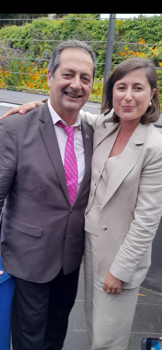 Les Radicaux du Sud présent jusqu’au bout!
Hier soir à Nice pour soutenir <a href="/ValerieHayer/">Valérie Hayer</a> aux côtés d’
<a href="/EPhilippe_LH/">Edouard Philippe</a> <a href="/RenaudMuselier/">Renaud Muselier</a>
<a href="/cestrosi/">Christian Estrosi</a> 
<a href="/MagaliAltounian/">Magali Altounian</a> 
Le 9 juin je vote la liste @BesoindEurope