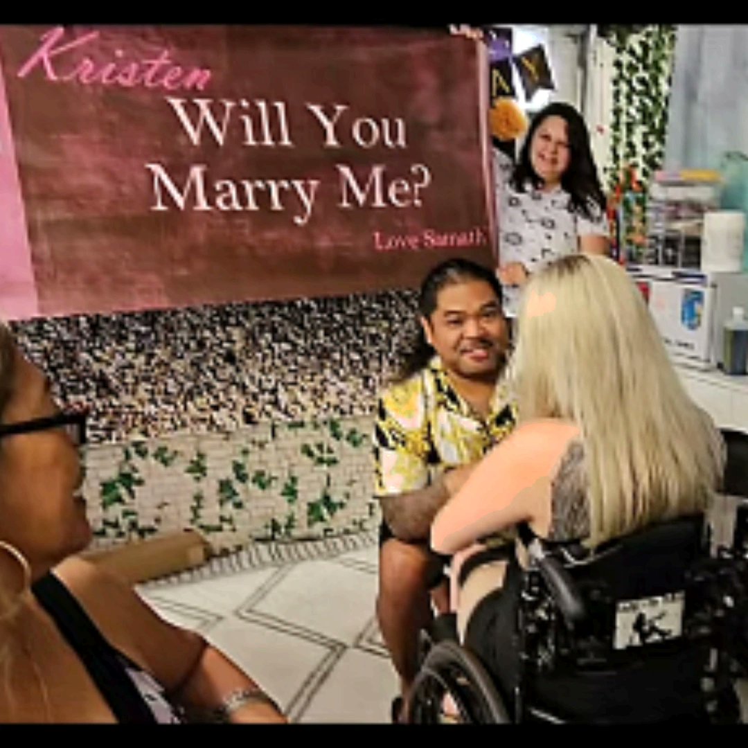 MoeungSamath's tweet photo. Late Post but we got engaged! https://t.co/JpWaHgLLyY