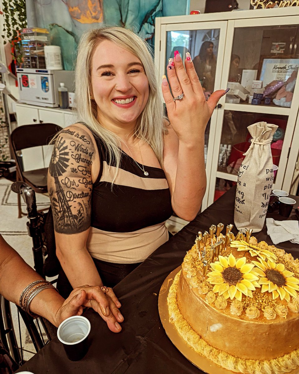 MoeungSamath's tweet photo. Late Post but we got engaged! https://t.co/JpWaHgLLyY