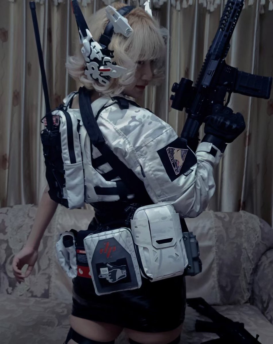 福利姬🦊婳分享的黄推图片2 - 网红私拍内容