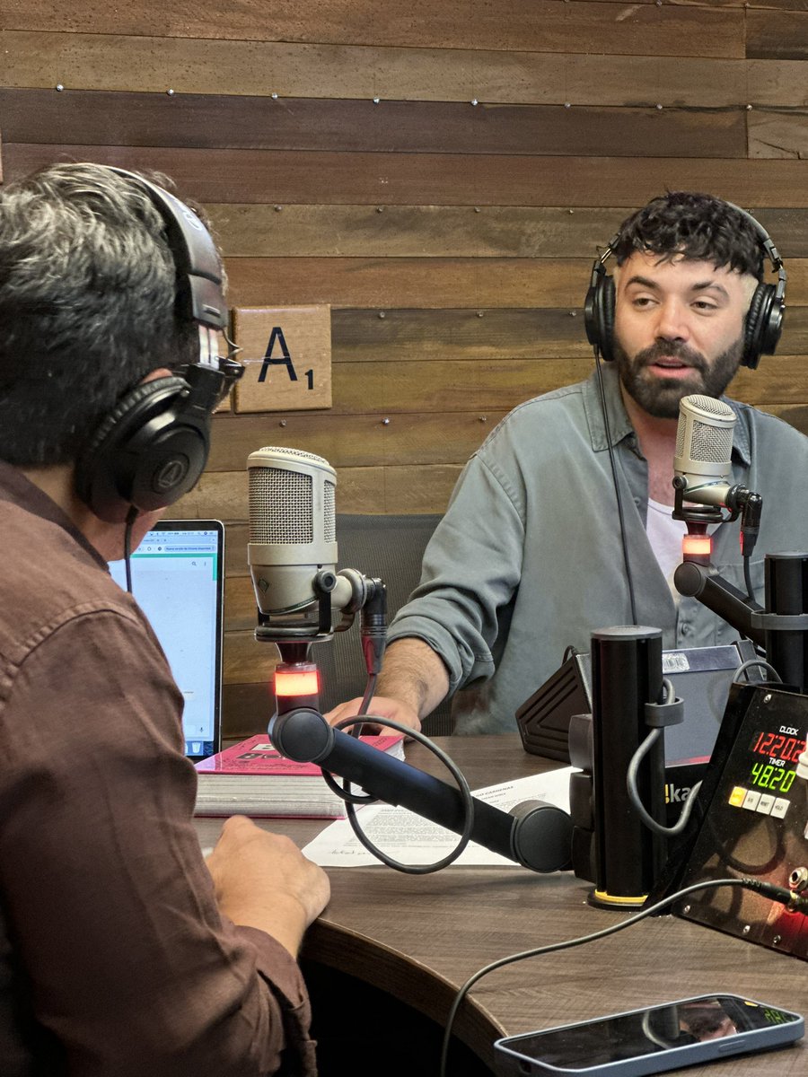 ExaFM's tweet photo. ¡Ya estamos platicando con @dgocardenas 🤩! Nos habla acerca de “Mean Girls: El Musical” 🎶💕💕 💋 Además, de las sorpresas que vienen en #YordiEnExa con @YordiRosado y @soymanolofer en el 104.9 FM 📻 https://t.co/wmMIJABrjn