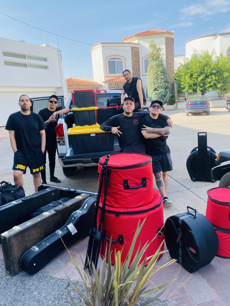 wthb777's tweet photo. Después de 7 años estamos de regreso en la carretera! Nos vemos mañana en Ciudad de México y el 15 de junio en Monterrey ❤️‍🔥 https://t.co/ecTnnNnpv6