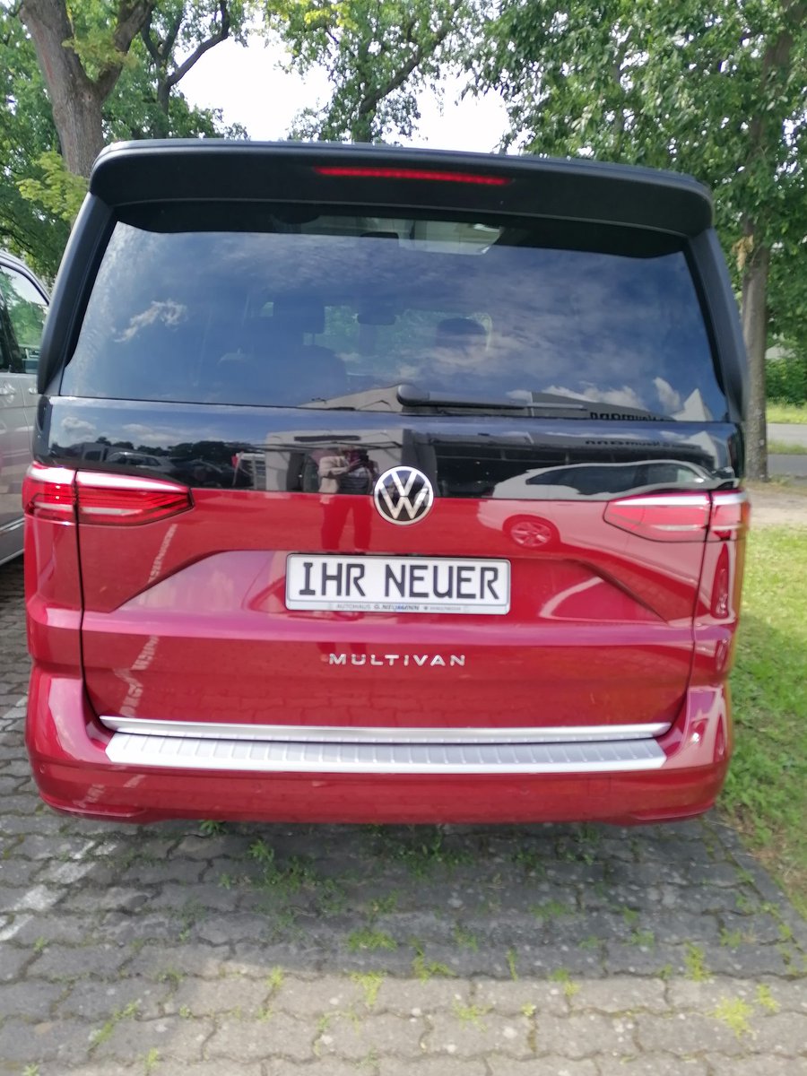 boniclan1's tweet photo. Torwarte kann man auch privat kaufen? Was es alles gibt, coole Sache😂👍 https://t.co/DLPimO3OUK