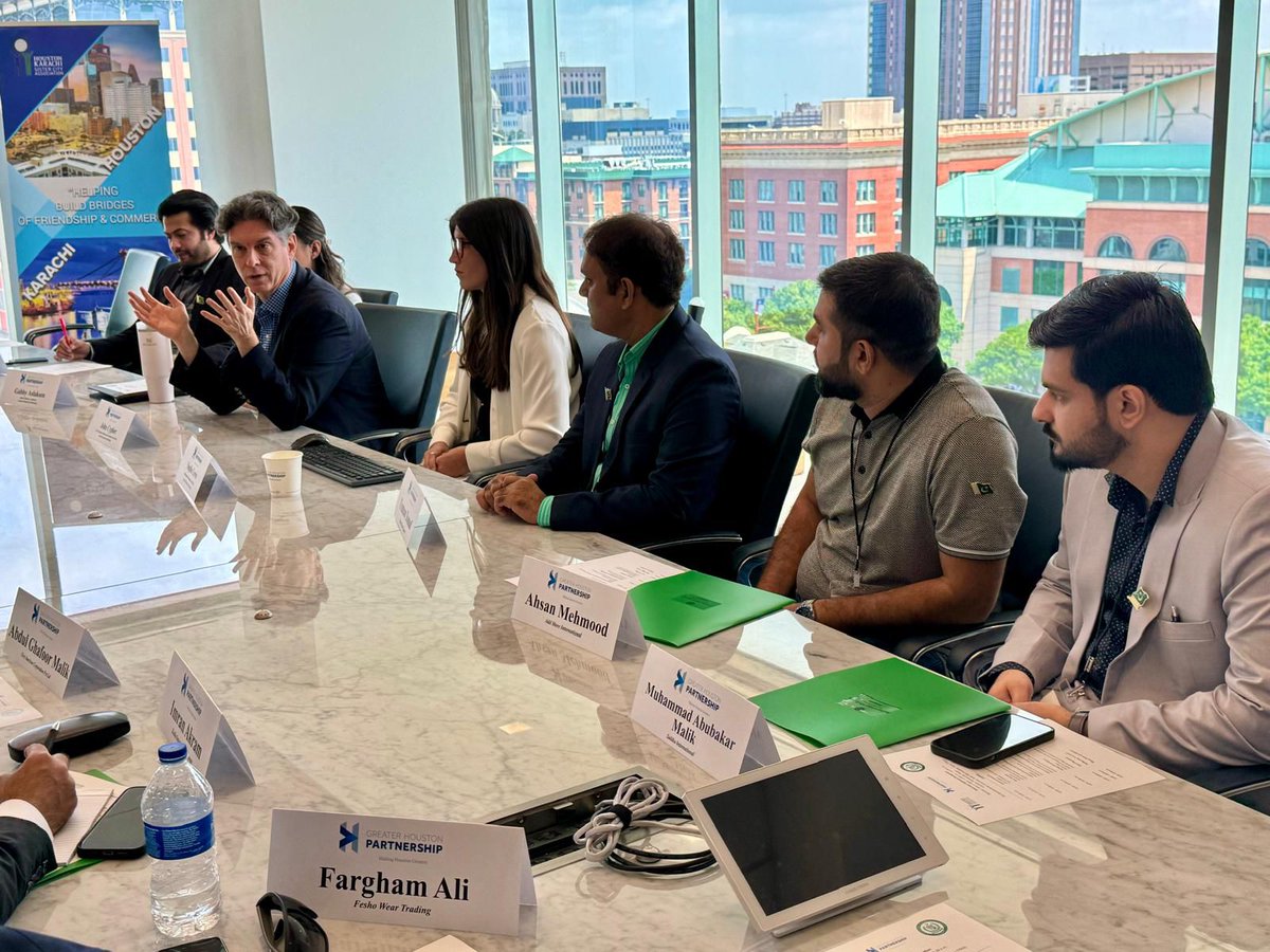 SalmanR23620569's tweet photo. Delegation from 🇵🇰 alongside TIA of 🇵🇰 Salman Raza &amp; President Karachi Houston Sister City Association visited Greater Houston Partnership (GHP) to meet with Vice President (GHP) John Cypher. Matters related to potential area of interest discussed.@GHPartnership  @SaeedSh10448008 https://t.co/cqvvAjjlOW